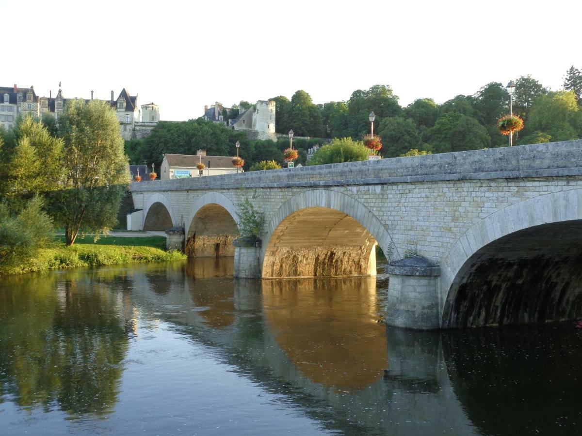 La Chaussee Des Ponts Noyers-sur-Cher Exterior photo